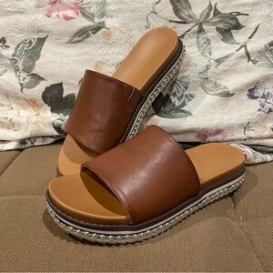 White Mountain Brown Platform Slide Womens size 7.5 Boho Casual Studded Sandals